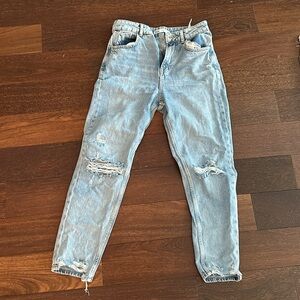 NWOT Zara Jeans with distress